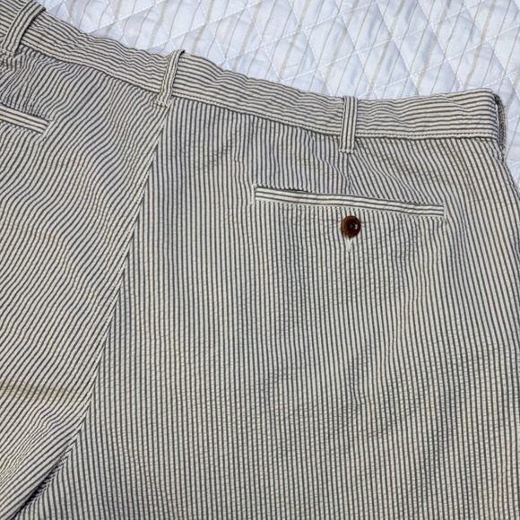 J.Crew Seersucker Shorts Casual Flat Front Striped Tan Beige Mens Size 38 Preppy - Picture 1 of 7